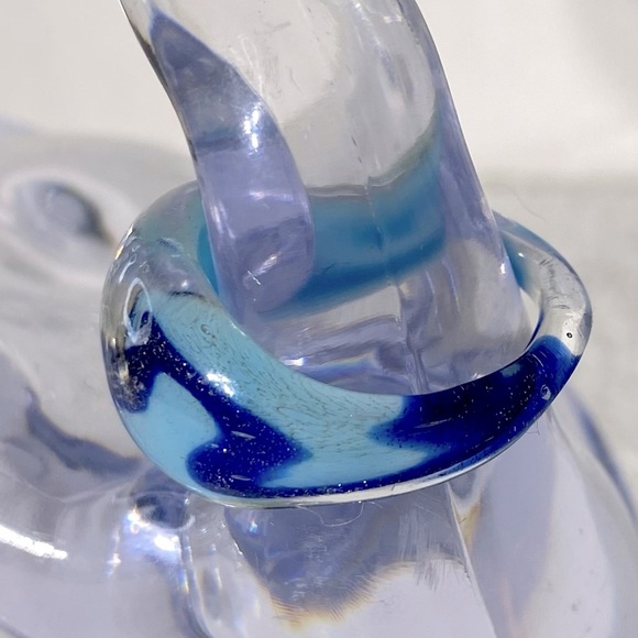 Vintage Art Glass Handmade Blue Band Ring - Picture 3 of 11